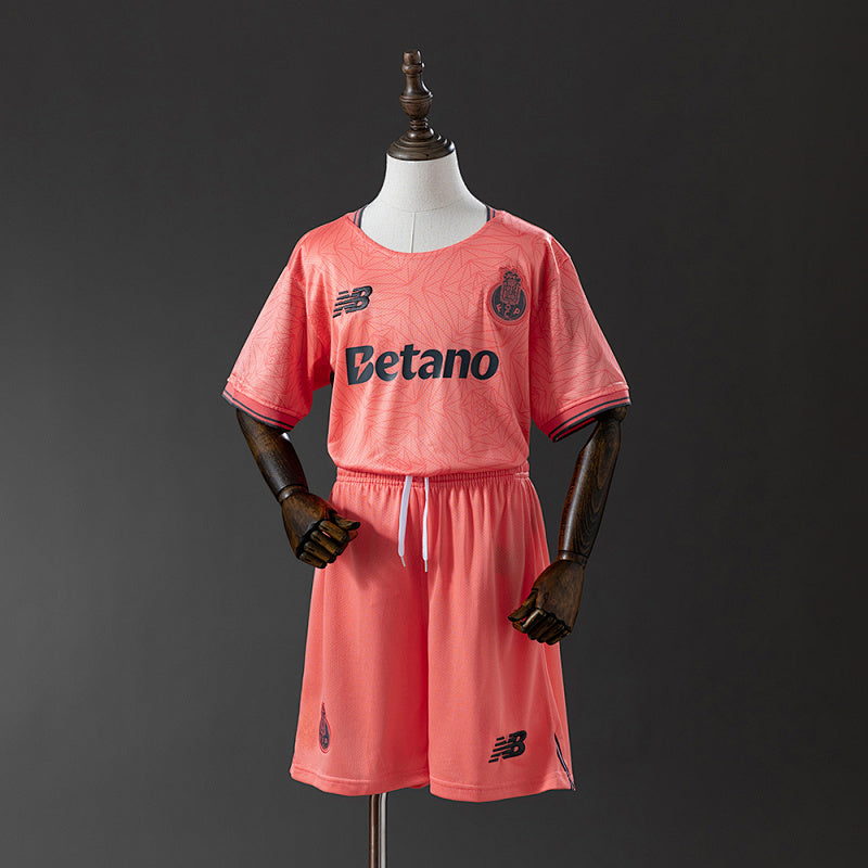 FCP 25/26 – Kit Infantil Visitante