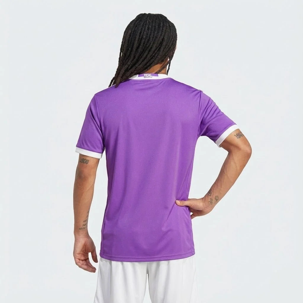 Retro Jersey Real Madrid 2017/18 Third