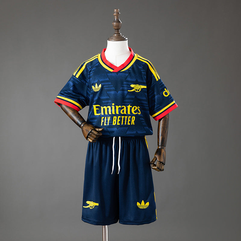 ARS 26/27 Kit Infantil Visitante