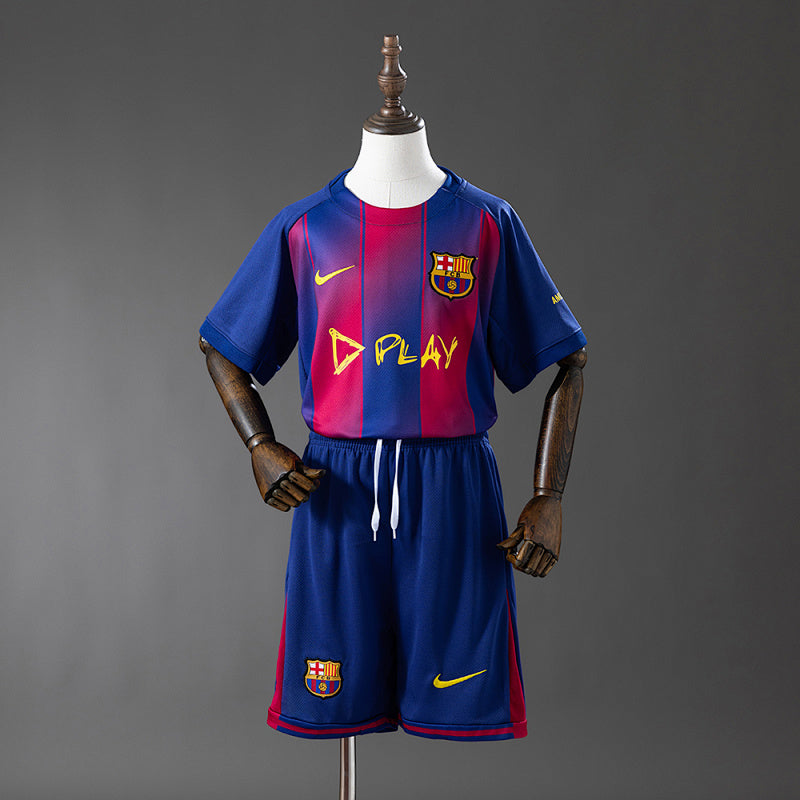 FCB 25/26 Colaboración x DPLAY Kit Infantil