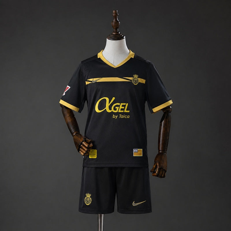 MLL 26/27 Kit Infantil Visitante