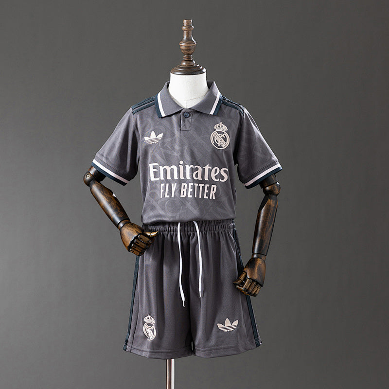 RM 24/25 Kit Infantil 3ª