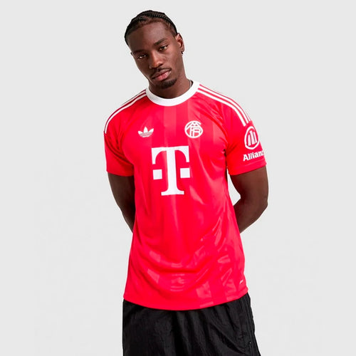 Jersey Bayern Munich Goalkeeper 2025/26 – Fan Version