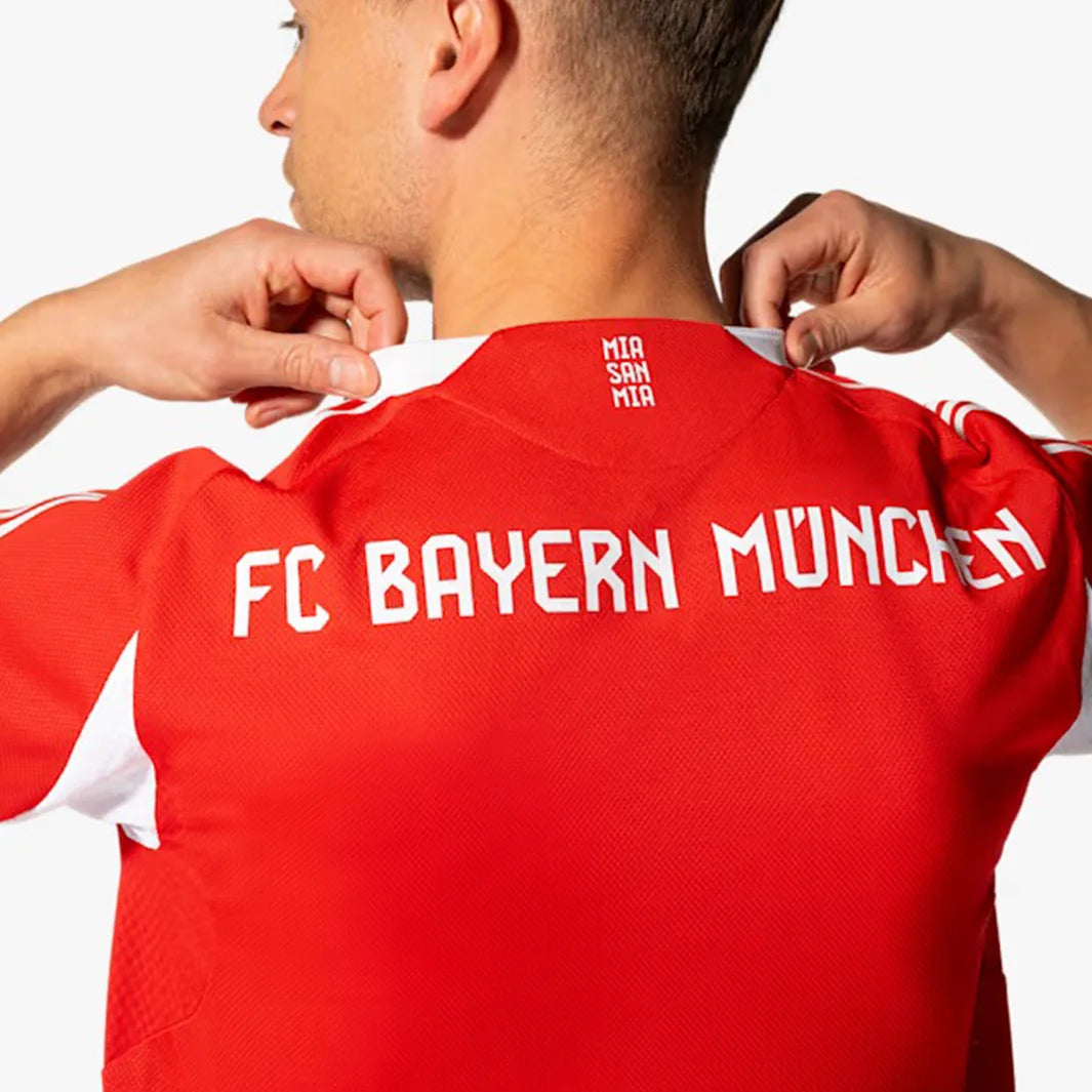 Jersey Bayern Munich Player Version 2025/26 Home