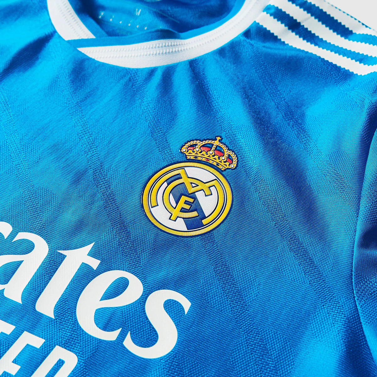 Jersey adidas Real Madrid 2025/26 Third Player Version