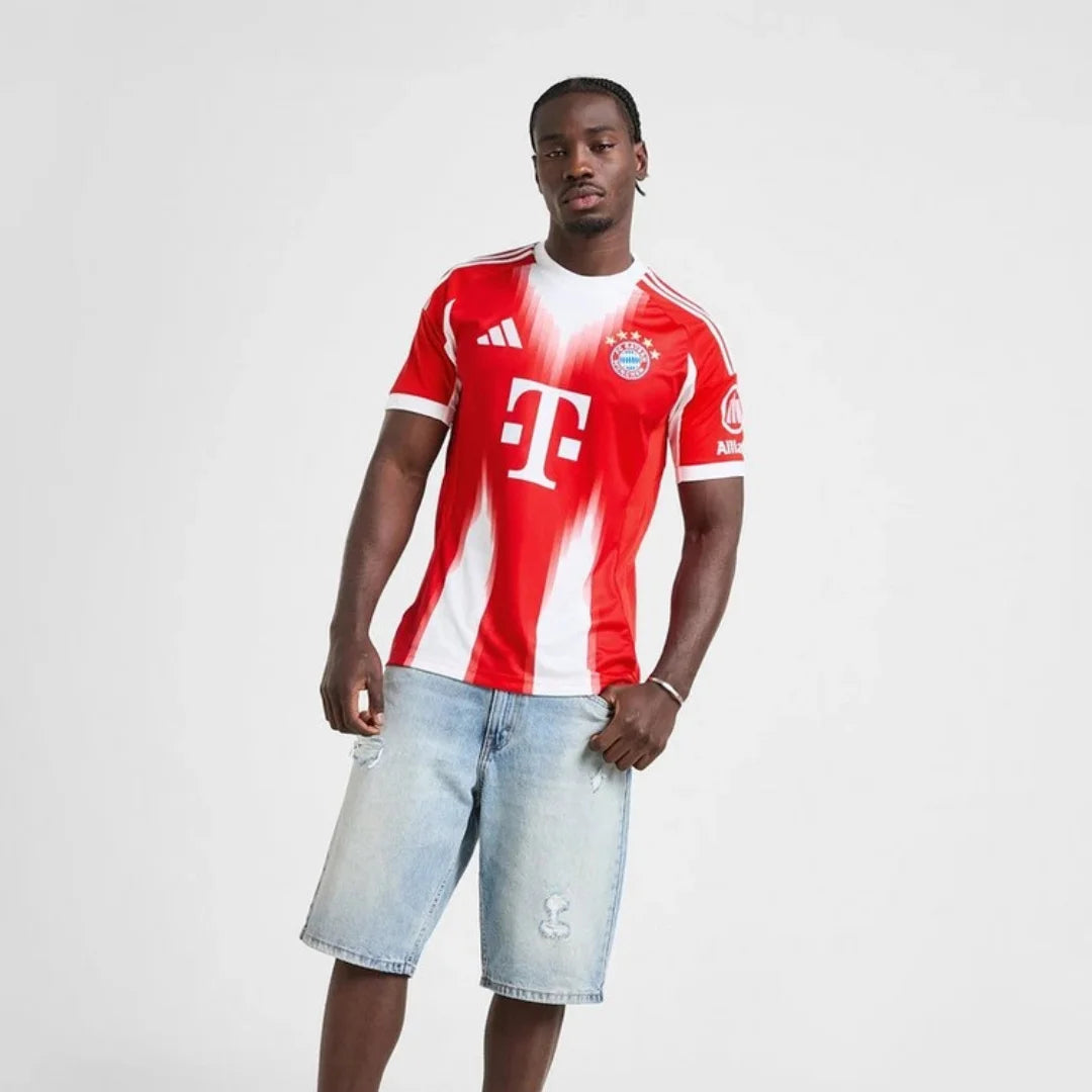 Jersey Bayern Munich 2025/26 Home – Fan Version