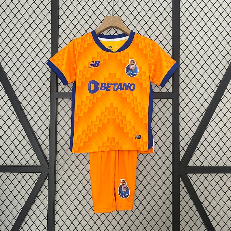 FCP 24/25 – Kit Infantil Visitante