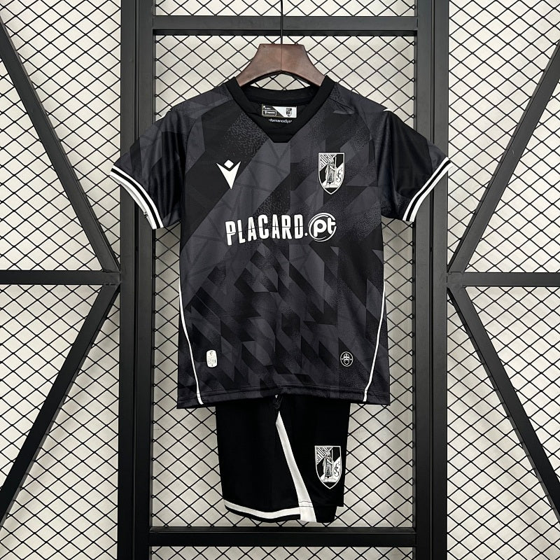 Guimarães 25/26 – Kit Infantil Visitante