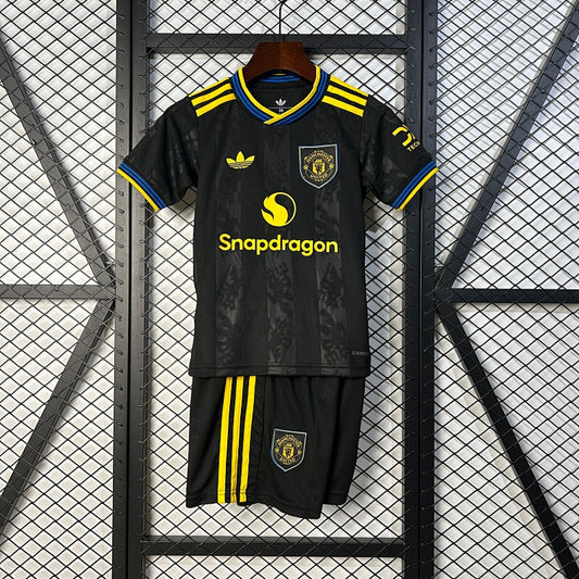 MU 25/26 – Kit Infantil 3ª