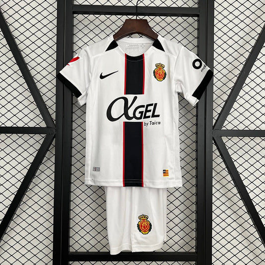 MLL 25/26 – Kids Away Kit