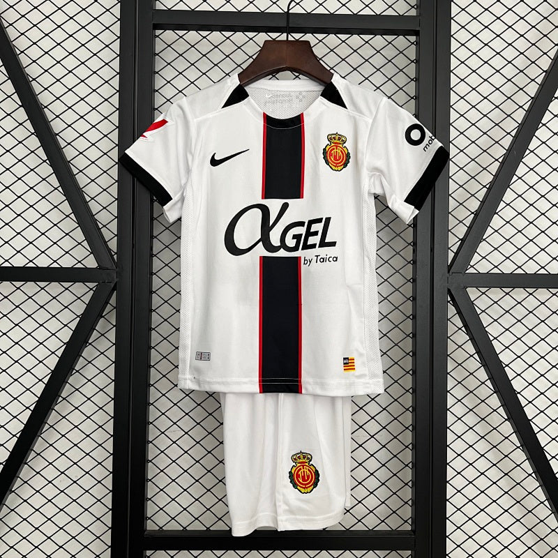 MLL 25/26 – Kit Infantil Visitante