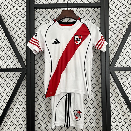 RIV 25/26 – Kids Home Kit