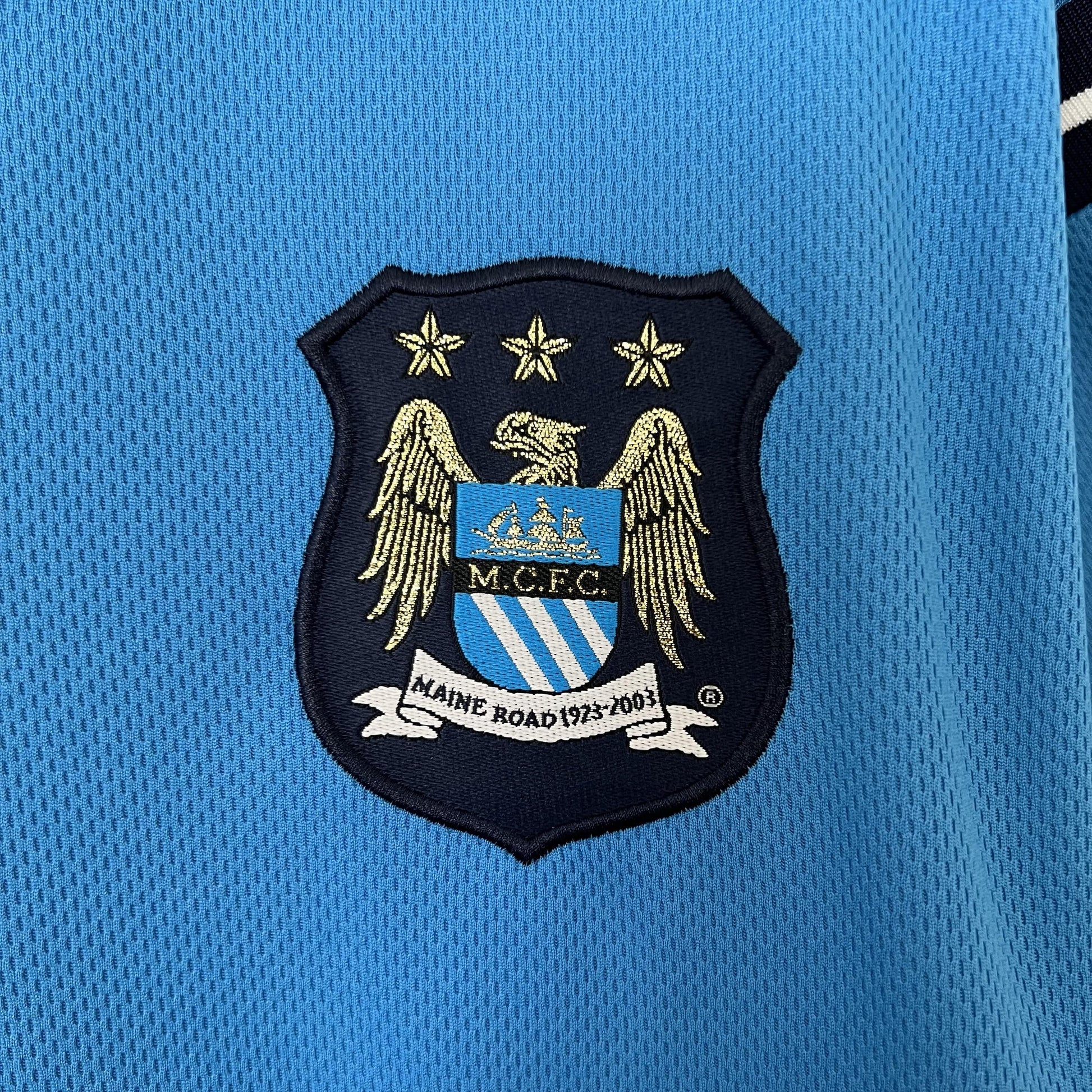 Retro Jersey Manchester City 2001/02 Home