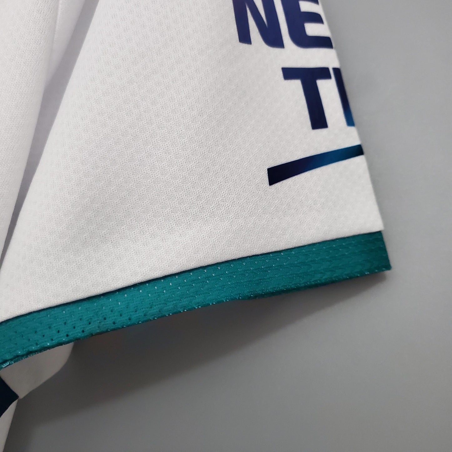 Retro Jersey Manchester City 2021/22 Away