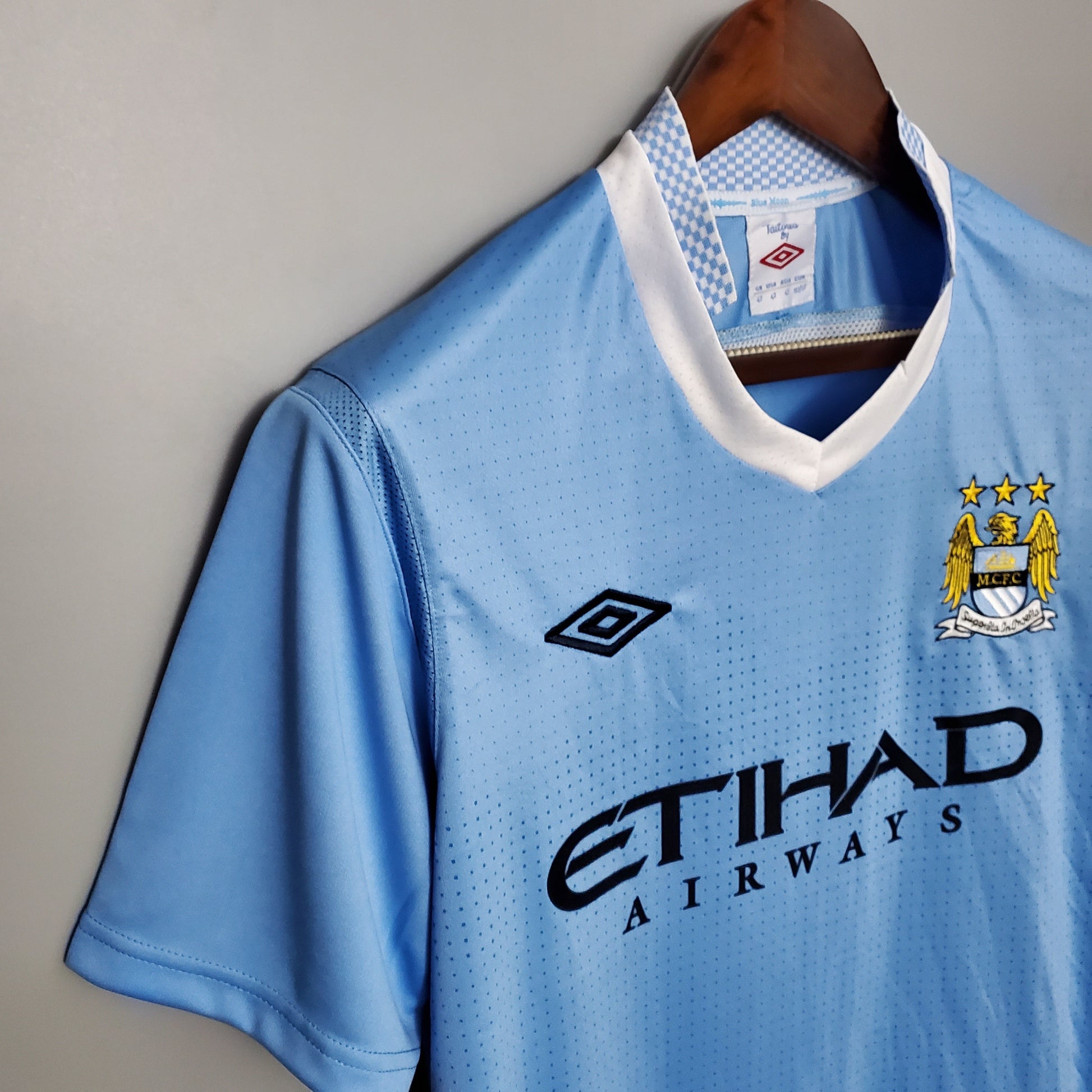 Retro Jersey Manchester City 2011/12 Home