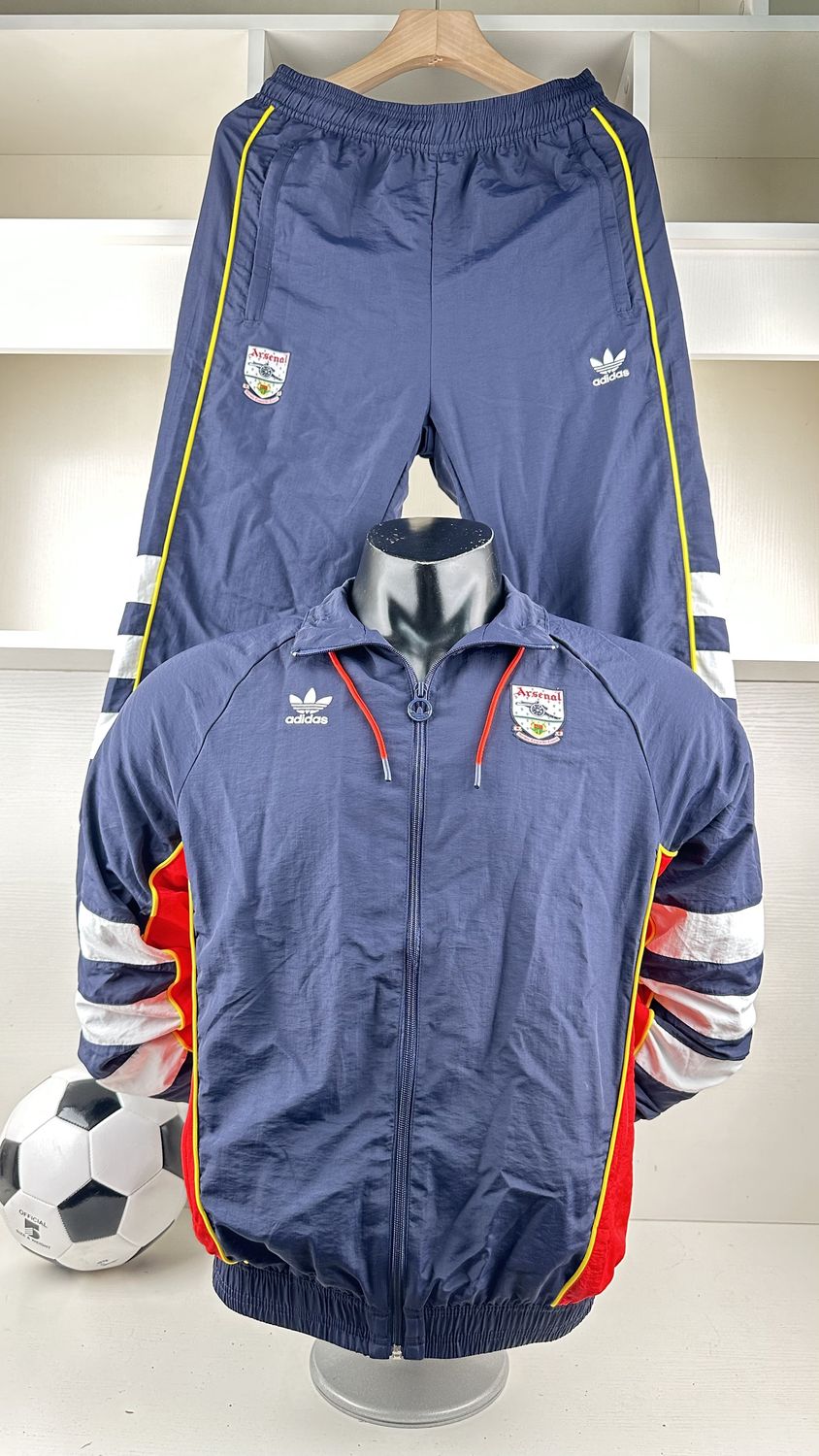 Retro Training Kit Arsenal