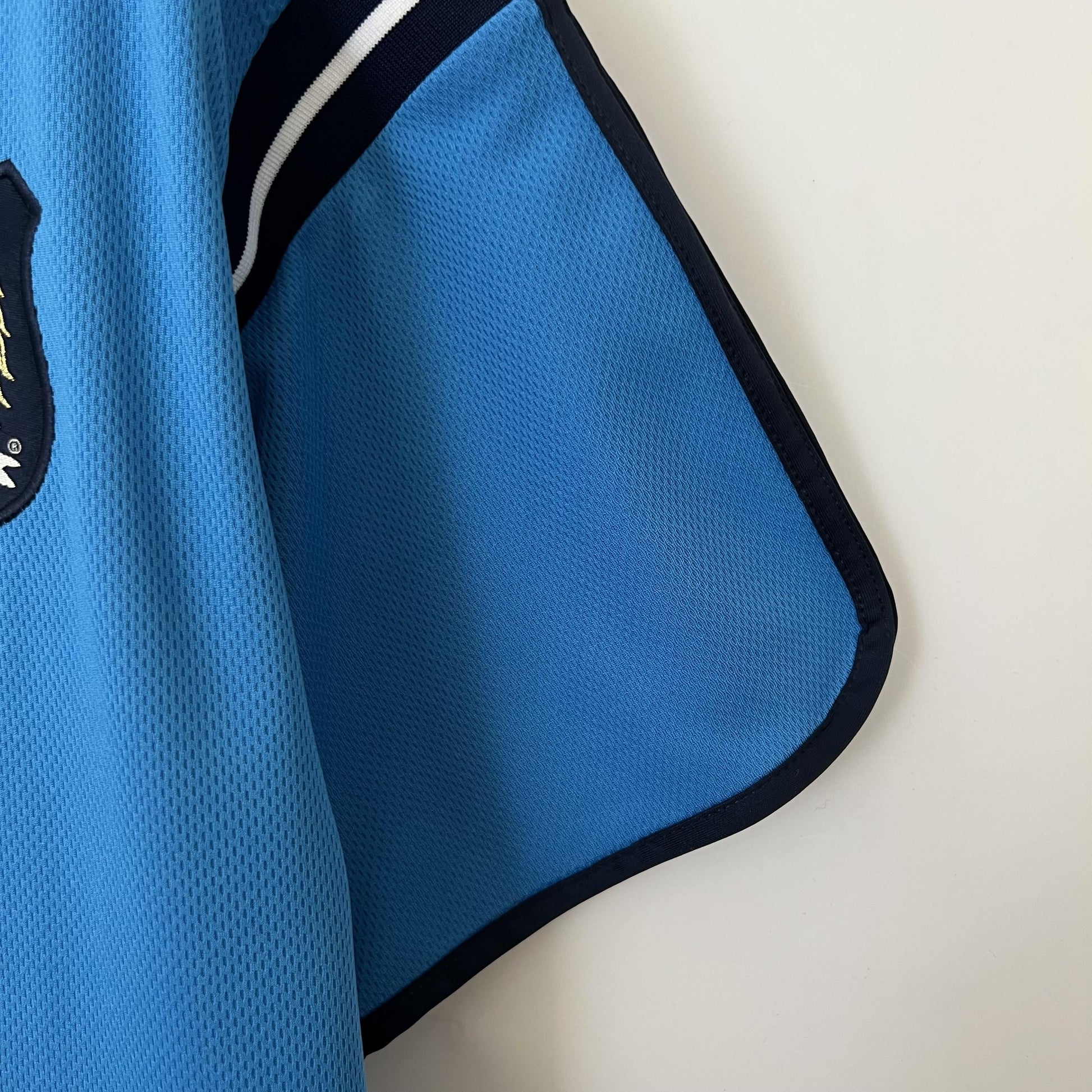 Retro Jersey Manchester City 2001/02 Home