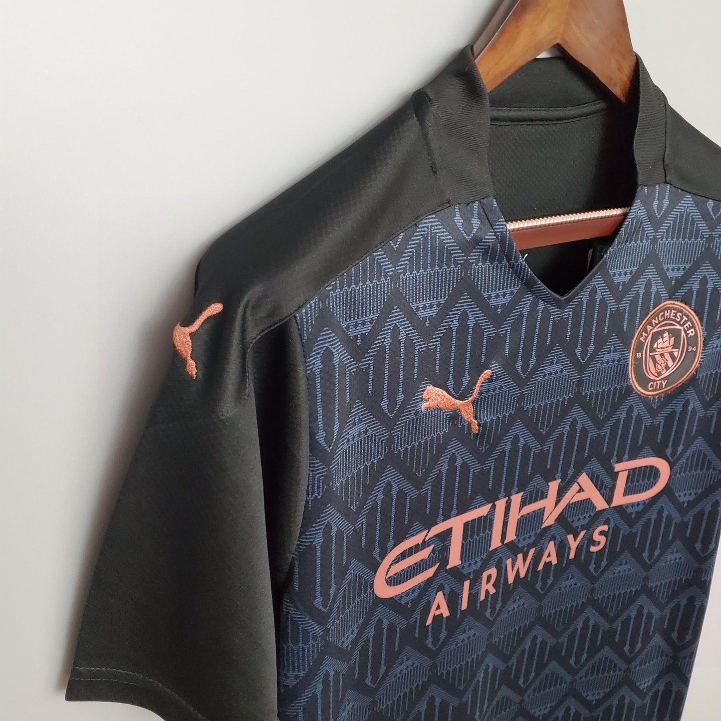 Retro Jersey Manchester City 2020/21 Third
