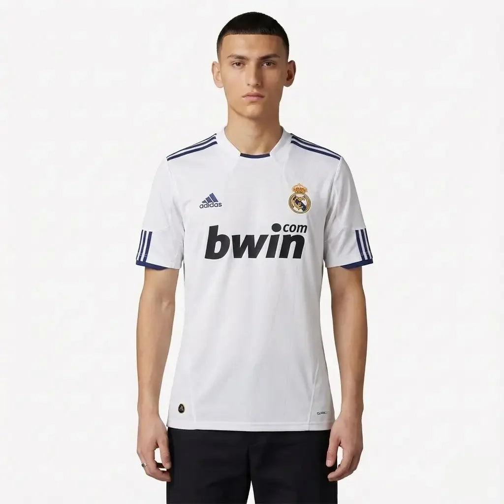 Retro Jersey Real Madrid 2010/11 Home