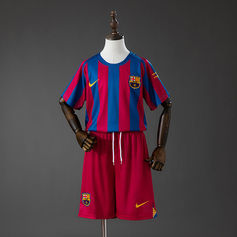 FCB 05/06 Kit Infantil Local (UCL) retro