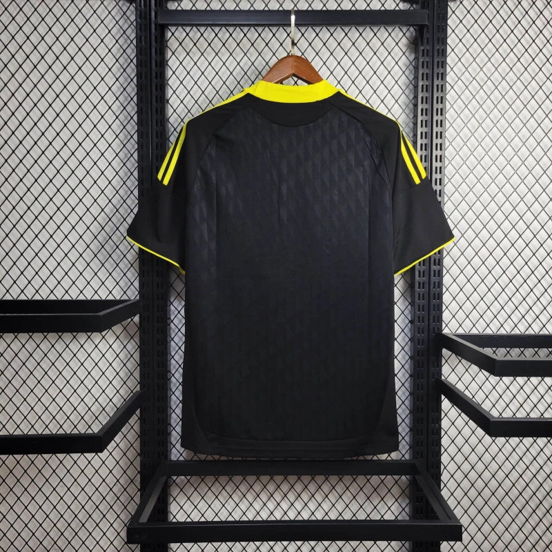 Retro Jersey Liverpool 2010 Away