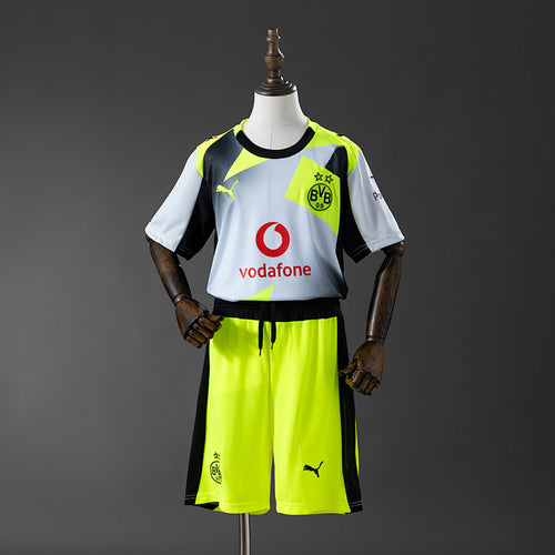 BVB 25/26 Kit Infantil Visitante