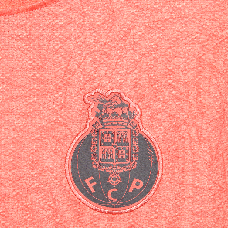 FC Porto 2025/26 Pink Away Jersey
