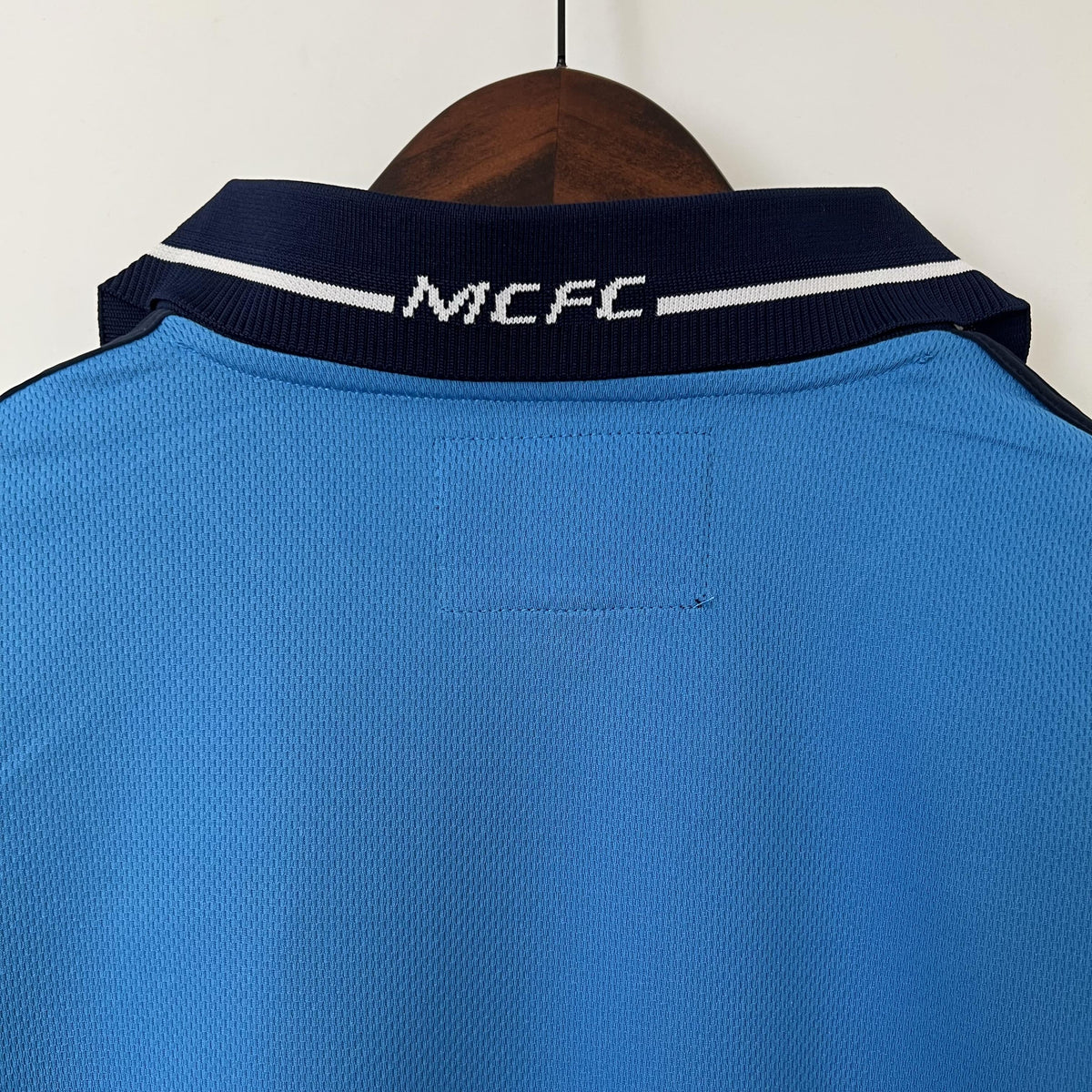 Retro Jersey Manchester City 2001/02 Home