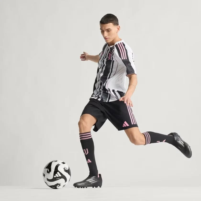 Jersey adidas Juventus FC 2025/26 Home Player Version