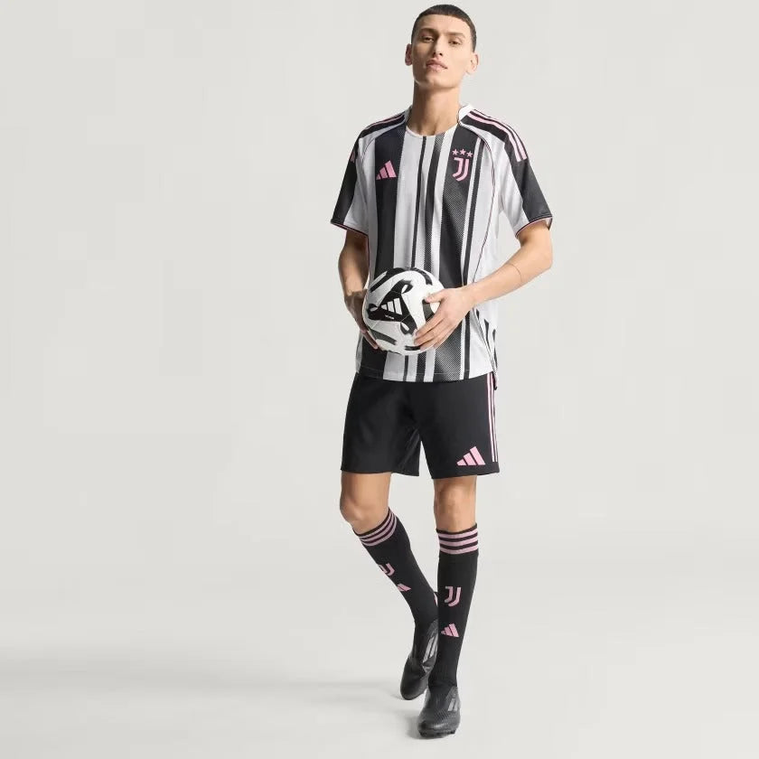 Jersey adidas Juventus FC 2025/26 Home Player Version