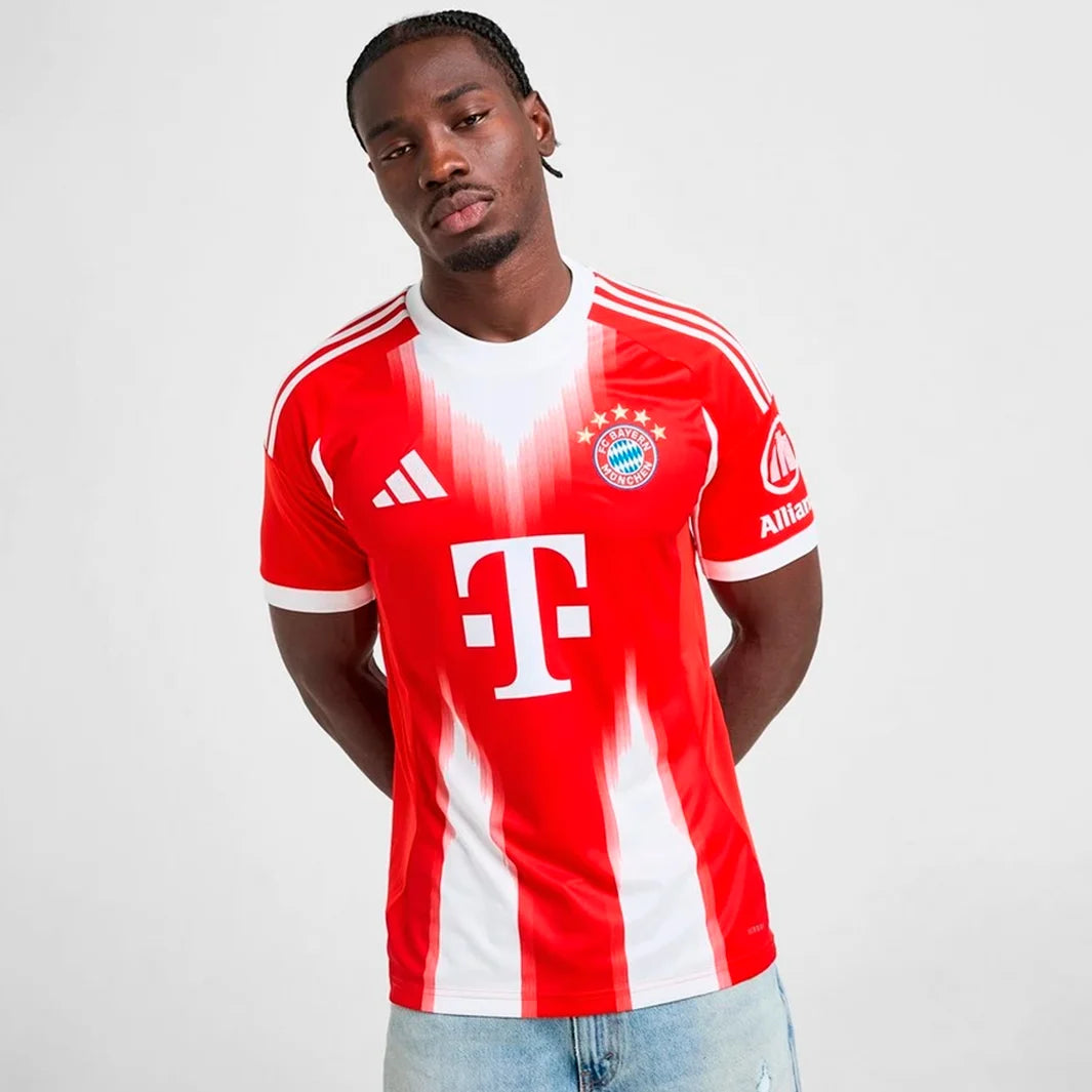 Jersey Bayern Munich 2025/26 Home – Fan Version