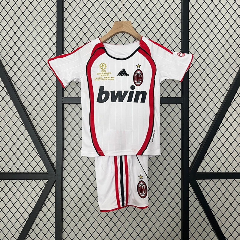 ACM 06/07 UCL – Kit Infantil Visitante