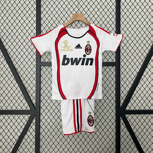 ACM 06/07 UCL – Kit Infantil Visitante
