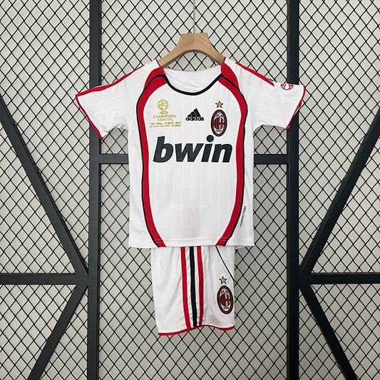 ACM 06/07 UCL – Kit Infantil Visitante