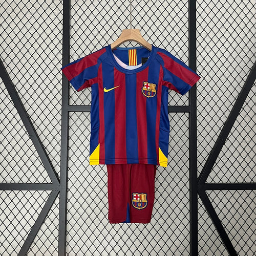 FCB 05/06 – Kit Infantil Local