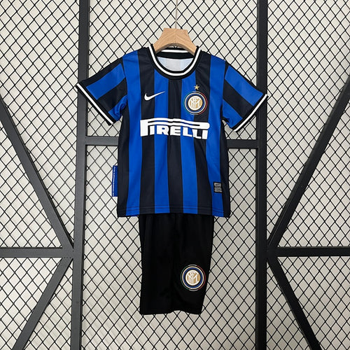 INT 09/10 – Kids Home Kit