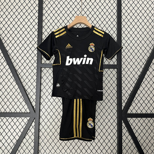 RM 11/12 – Kids Away Kit