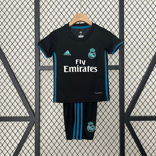 RM 17/18 – Kit Infantil Visitante