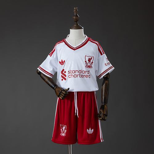 LIV 26/27 Kit Infantil Visitante