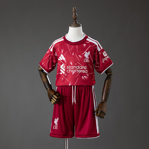 LIV 26/27 Kit Infantil Local