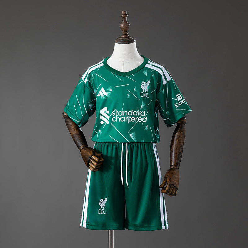 LIV 26/27 Kit Infantil