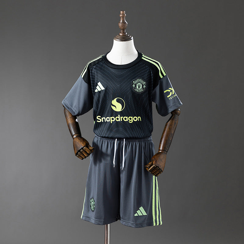 MU 25/26 Kit Infantil