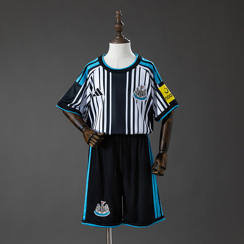 NEW 26/27 Kit Infantil Local