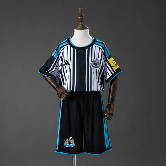 NEW 26/27 Kit Infantil Local