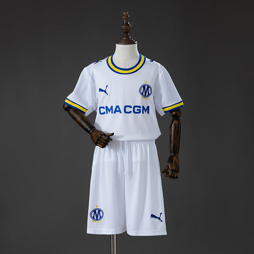 OM 26/27 Kit Infantil Local